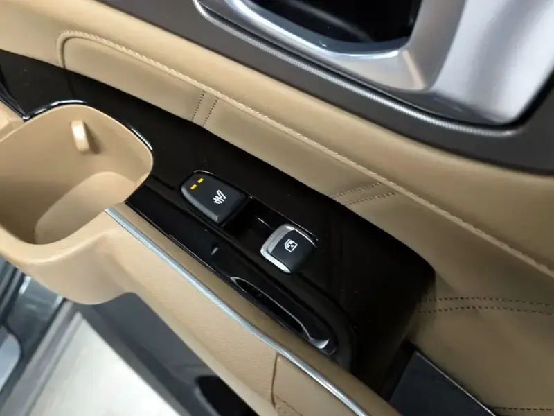 2023 Kia Sorento с пробегом 50 828 км