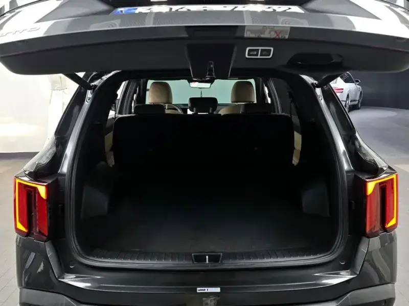 2023 Kia Sorento с пробегом 50 828 км