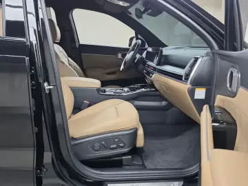 2024 Kia Sorento с пробегом 15 515 км