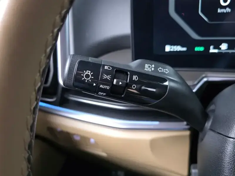 2024 Kia Sorento с пробегом 15 515 км