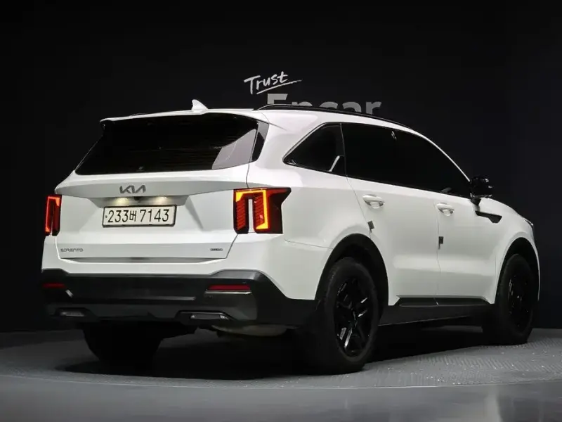 2023 Kia Sorento с пробегом 37 790 км