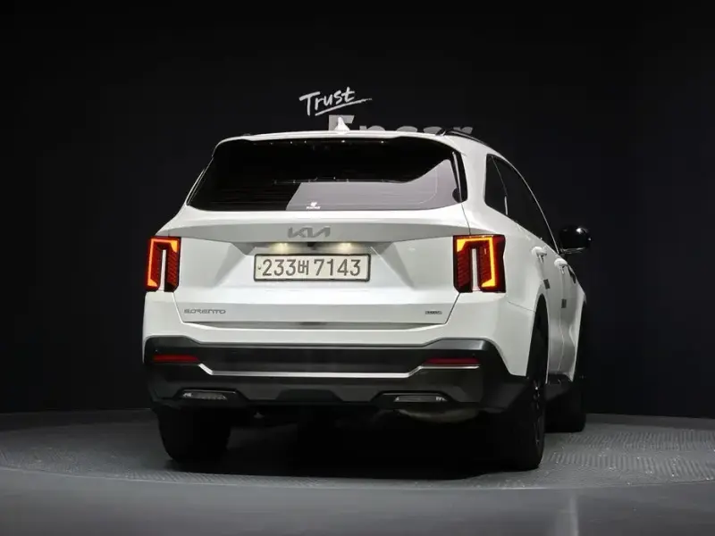 2023 Kia Sorento с пробегом 37 790 км