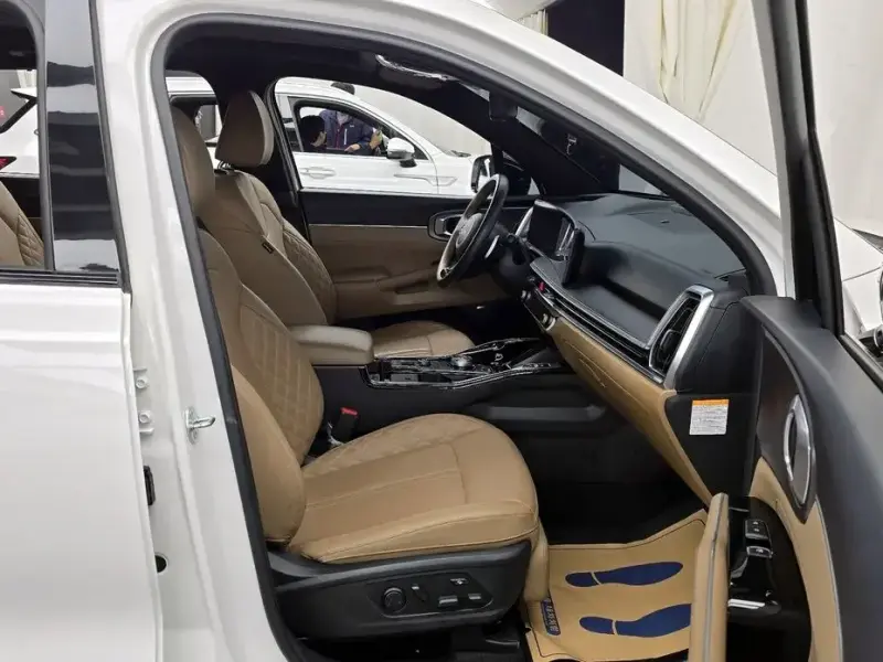 2023 Kia Sorento с пробегом 37 790 км