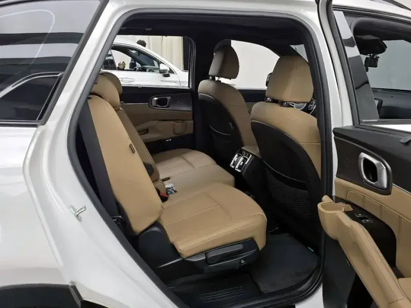 2023 Kia Sorento с пробегом 37 790 км