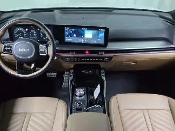 2023 Kia Sorento с пробегом 57 315 км