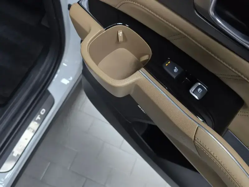 2023 Kia Sorento с пробегом 57 315 км