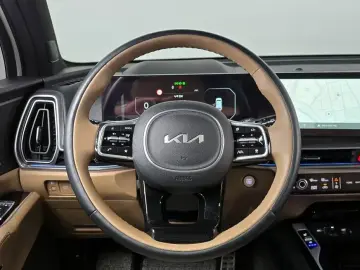 2024 Kia Sorento с пробегом 18 077 км