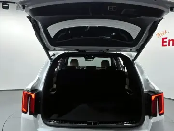 2024 Kia Sorento с пробегом 18 077 км