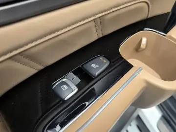 2024 Kia Sorento с пробегом 18 077 км