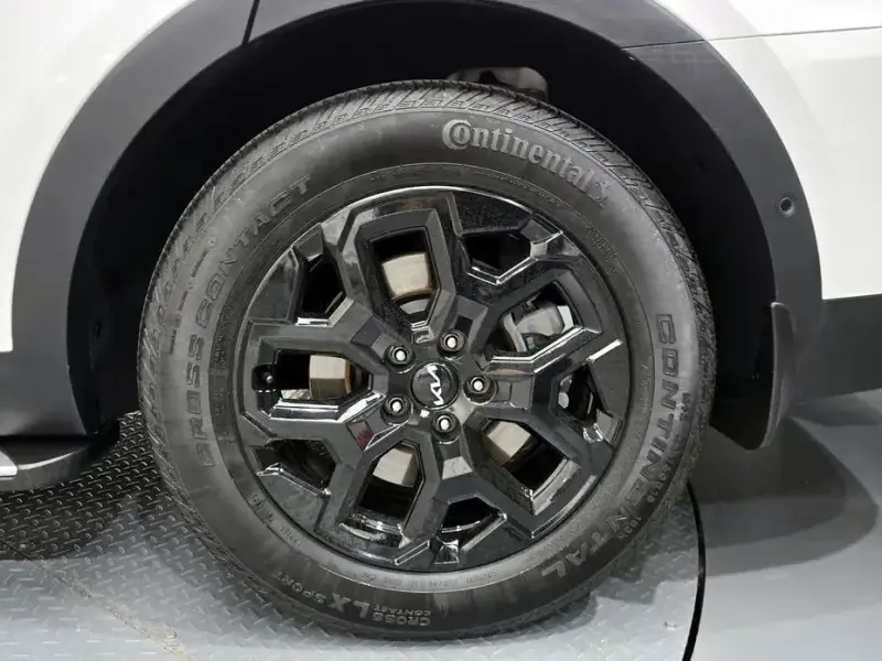 2024 Kia Sorento с пробегом 18 077 км