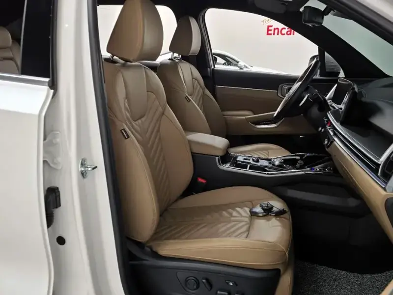 2024 Kia Sorento с пробегом 18 077 км