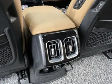 2024 Kia Sorento с пробегом 18 077 км