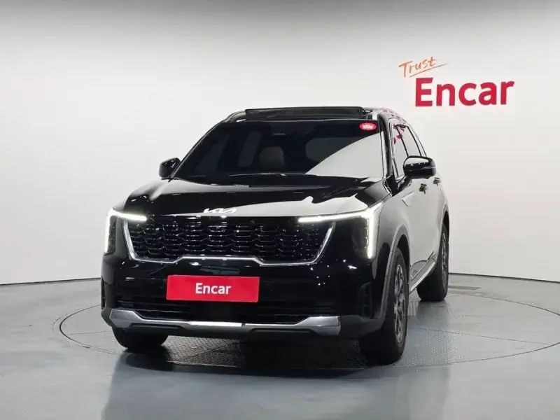 2025 Kia Sorento с пробегом 5 909 км