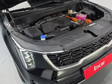 2025 Kia Sorento с пробегом 5 909 км