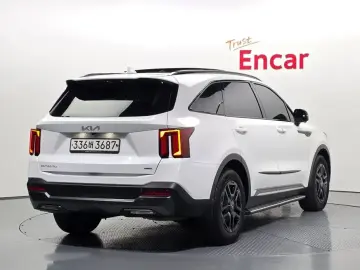 2024 Kia Sorento с пробегом 81 968 км