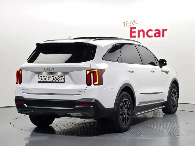 2024 Kia Sorento с пробегом 81 968 км