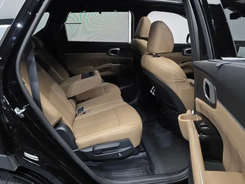 2025 Kia Sorento с пробегом 5 909 км