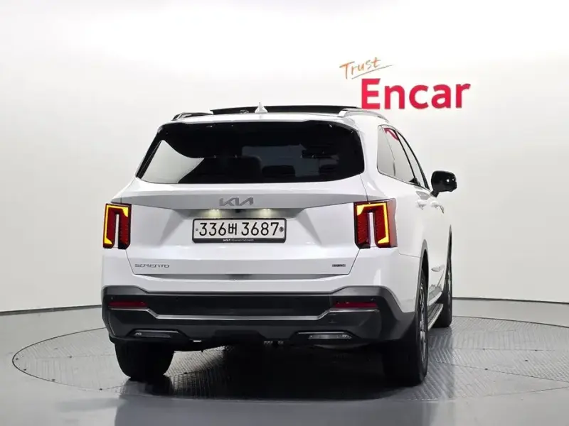 2024 Kia Sorento с пробегом 81 968 км