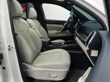2024 Kia Sorento с пробегом 81 968 км