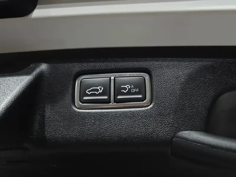2024 Kia Sorento с пробегом 25 078 км