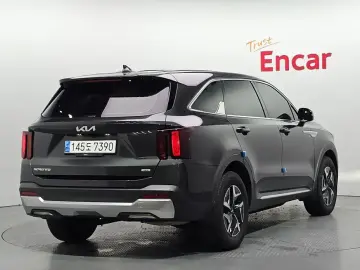 2024 Kia Sorento с пробегом 9 540 км