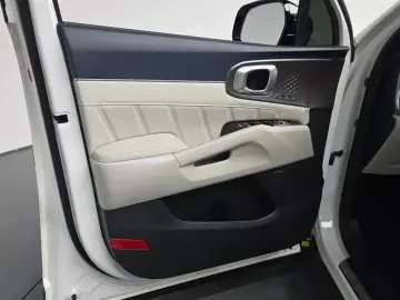 2024 Kia Sorento с пробегом 25 078 км