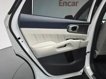 2024 Kia Sorento с пробегом 25 078 км