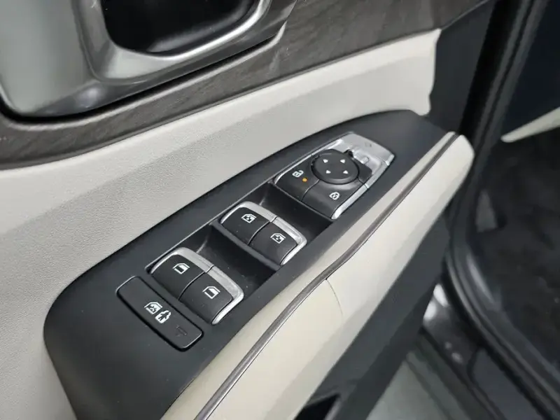 2024 Kia Sorento с пробегом 9 540 км