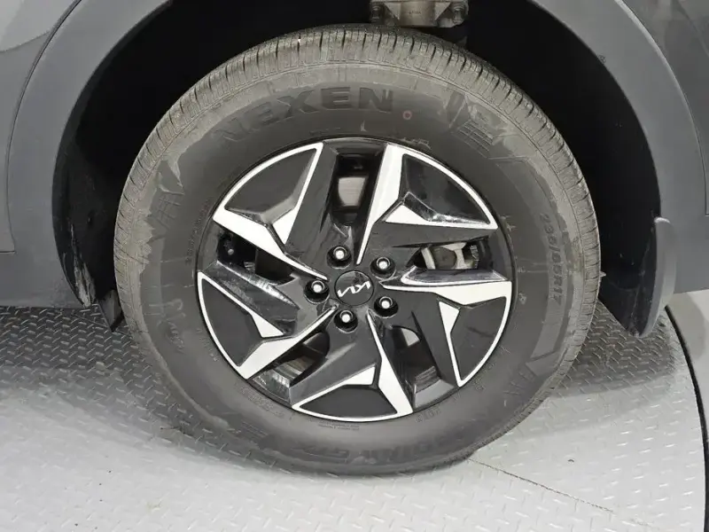 2024 Kia Sorento с пробегом 9 540 км