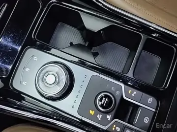 2023 Kia Sorento с пробегом 75 256 км
