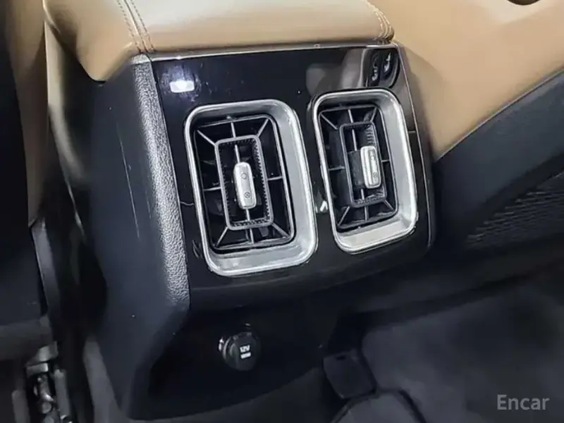 2023 Kia Sorento с пробегом 75 256 км