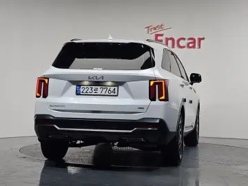 2024 Kia Sorento с пробегом 16 766 км