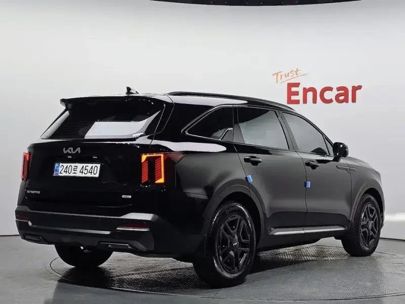 2023 Kia Sorento с пробегом 52 635 км