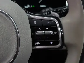 2024 Kia Sorento с пробегом 24 404 км
