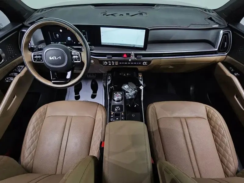 2023 Kia Sorento с пробегом 52 635 км