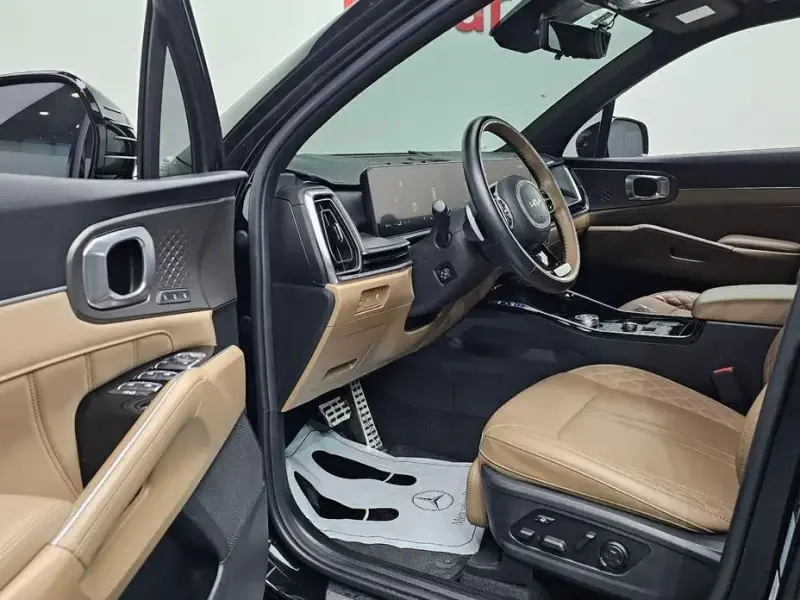 2023 Kia Sorento с пробегом 52 635 км