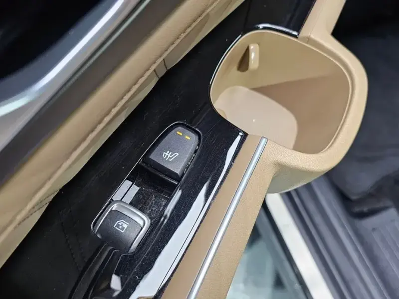2023 Kia Sorento с пробегом 52 635 км