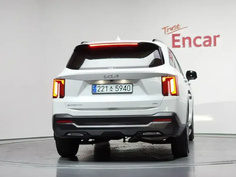 2024 Kia Sorento с пробегом 35 420 км