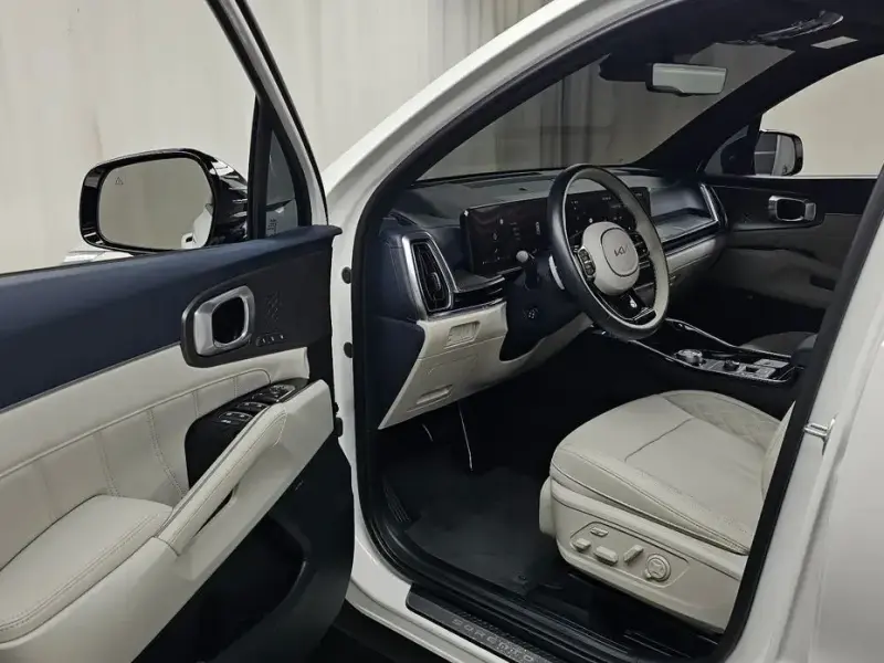 2024 Kia Sorento с пробегом 19 246 км