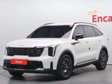 2024 Kia Sorento с пробегом 13 651 км
