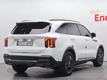2024 Kia Sorento с пробегом 13 651 км