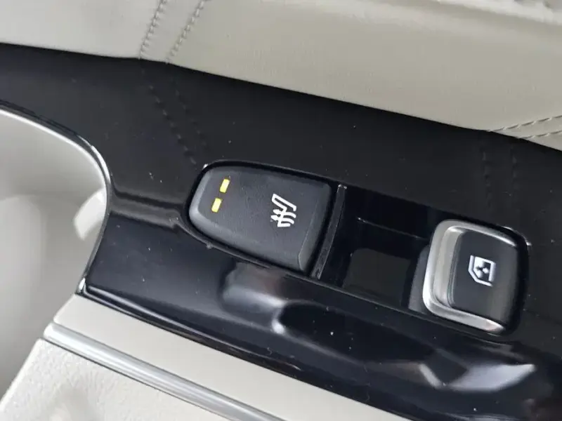 2024 Kia Sorento с пробегом 19 246 км