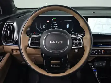 2024 Kia Sorento с пробегом 13 651 км