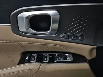 2024 Kia Sorento с пробегом 13 651 км