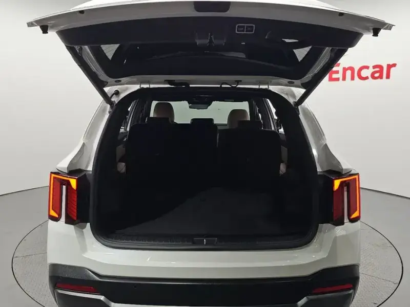 2024 Kia Sorento с пробегом 13 651 км