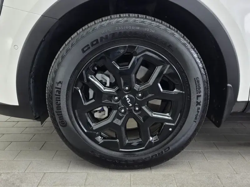 2025 Kia Sorento с пробегом 38 457 км