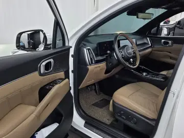 2025 Kia Sorento с пробегом 38 457 км