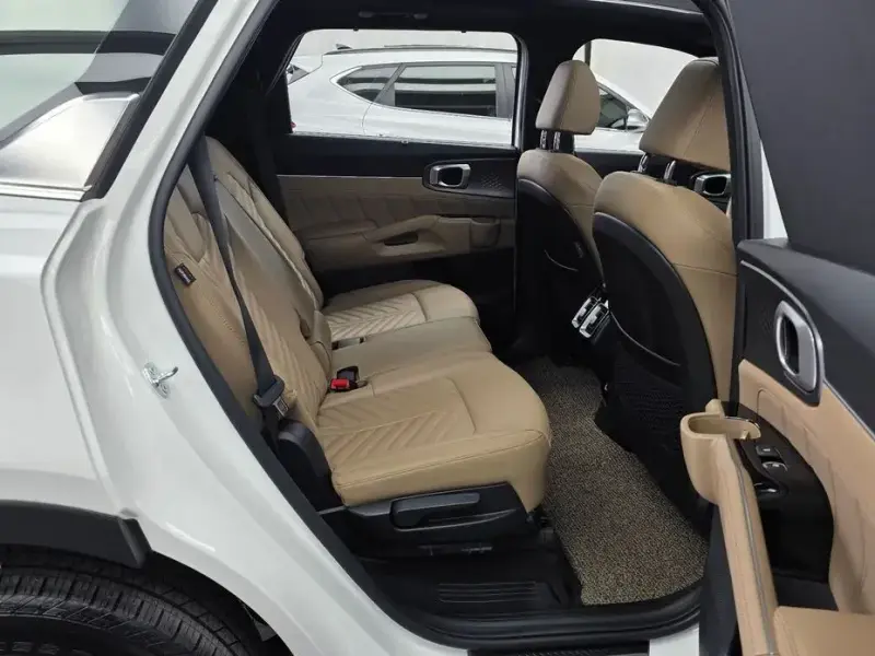 2025 Kia Sorento с пробегом 38 457 км