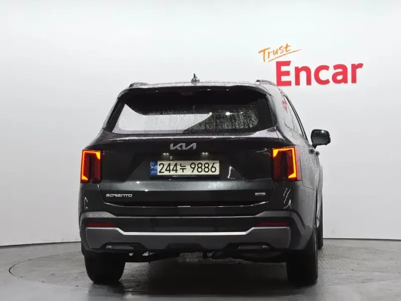 2023 Kia Sorento с пробегом 136 184 км