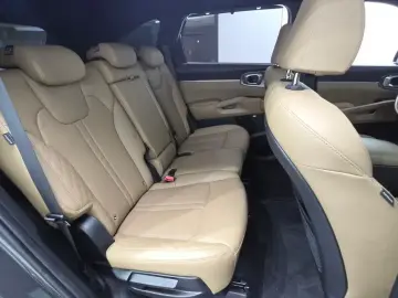2023 Kia Sorento с пробегом 136 184 км